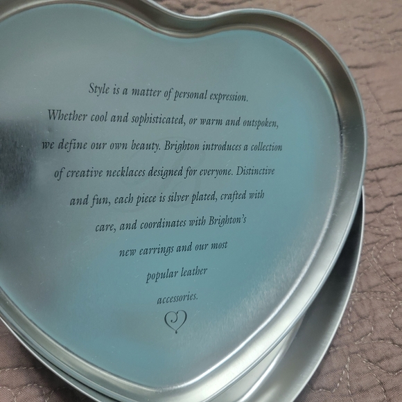 Brighton Large Metal Tin Follow Your Heart Trinket Jewelry Gift Box - Picture 5 of 9